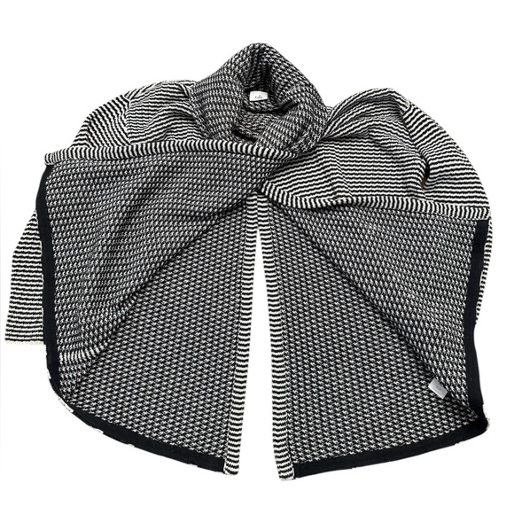 Cabi Fergie Split Knit Cowl Turtleneck Sweater - Picture 10 of 11